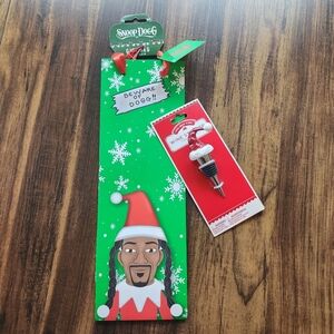 Snoop Dogg Wine Bottle Gift Bag with Santa Hat Wine Stopper